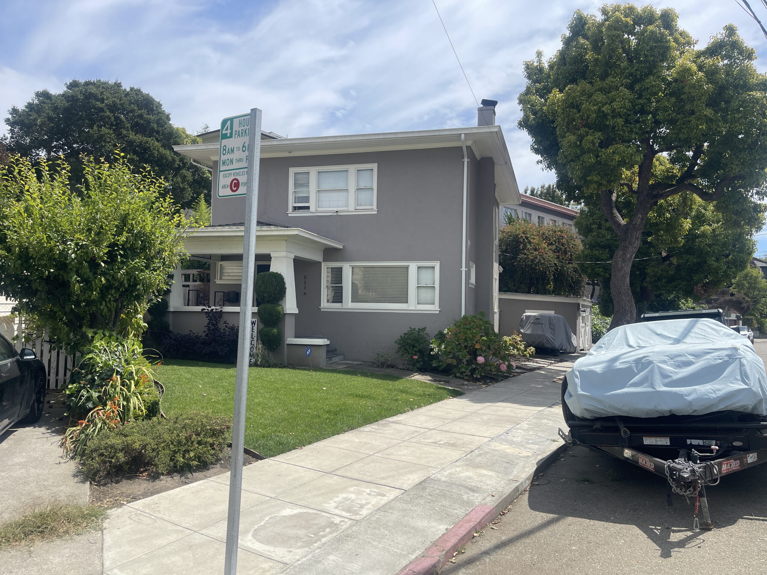 5216 Manila Ave Oakland CA 94618